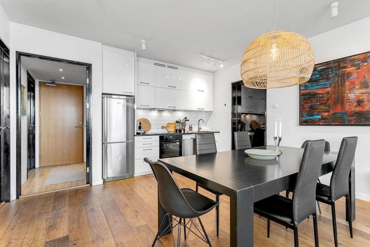 Spacious 3br Location Free Park * Reykjavik