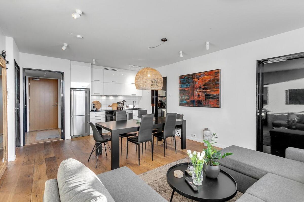 Spacious 3br Location Free Park * Reykjavik